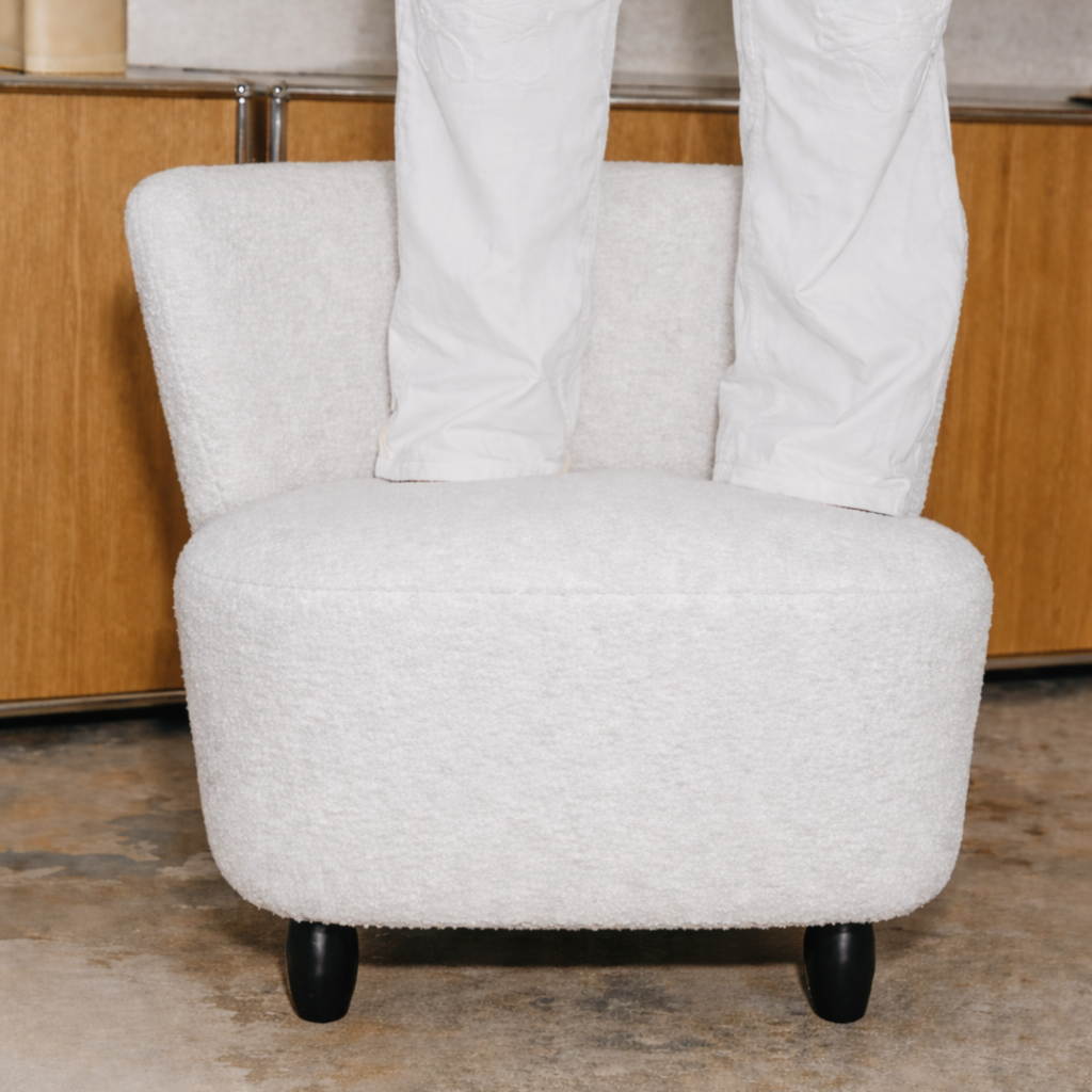 fotele i pufy do salonu nowoczesne